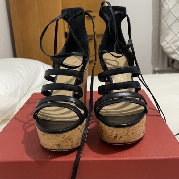 Tamara Mellon Yosemite - Picture 2 of 7